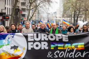 La guerra viene de arriba, la paz de abajo